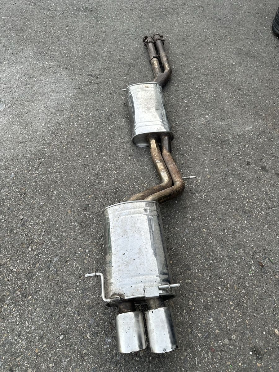 Audi Sistemi di scarico: AUDI RS4 b5 Sportauspuff – Usato da Oetwil am See venduto da CarParts 3