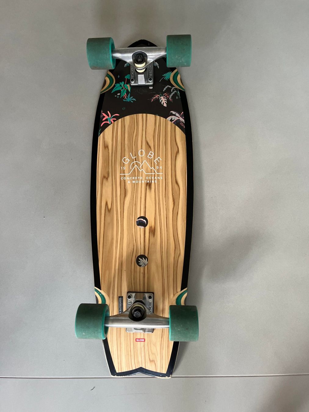 Globe Skateboards: Skateboard cruiser Globe, 75 cm, bon état – D'occasion à Neuchâtel par miVerde 4
