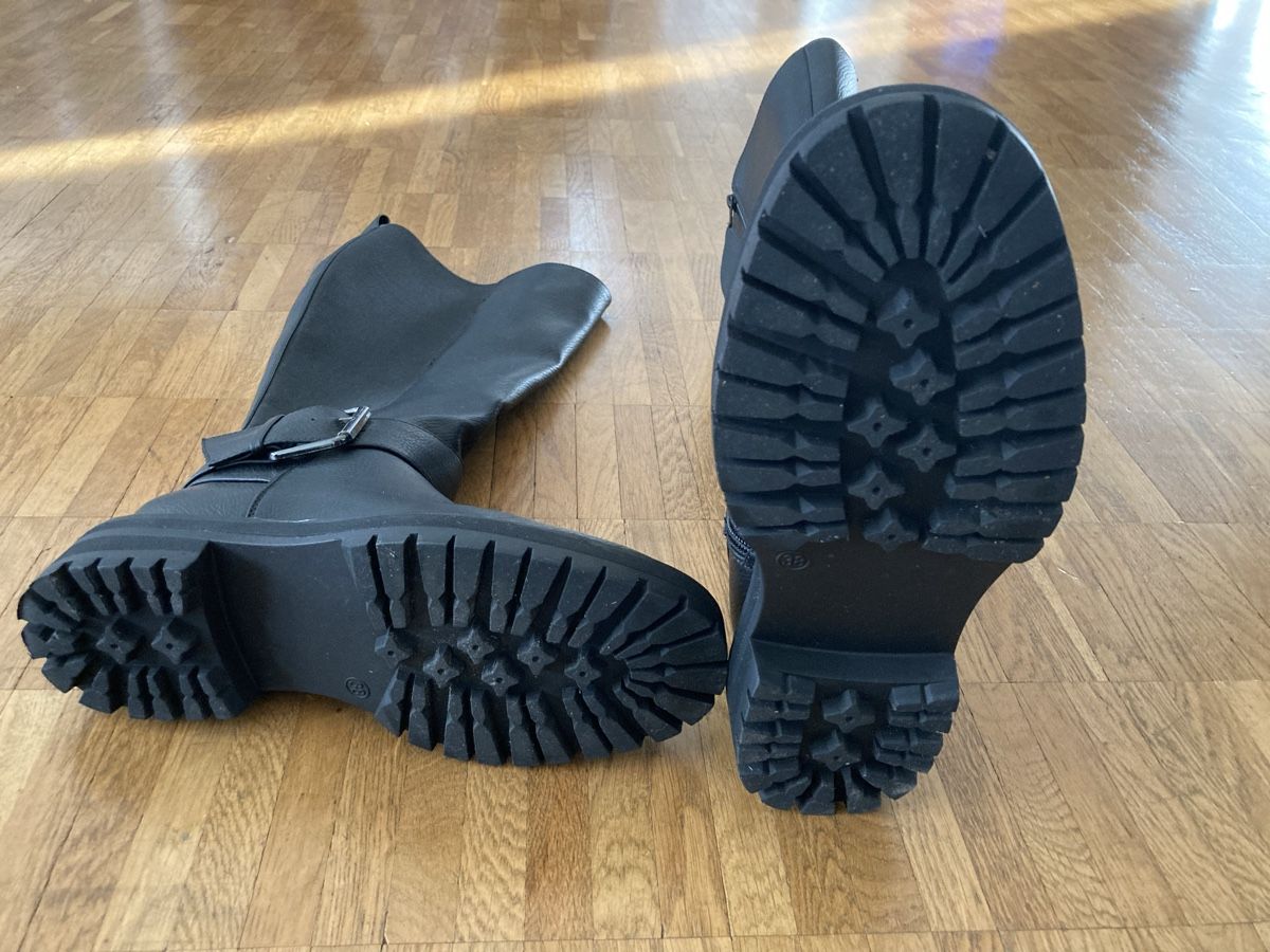 Scarpe da donna: Stiefel Even&Odd Wide Fit Gr 38 – Nuovo (secondo la descrizione) da Wetzikon ZH venduto da khaldrogo 1