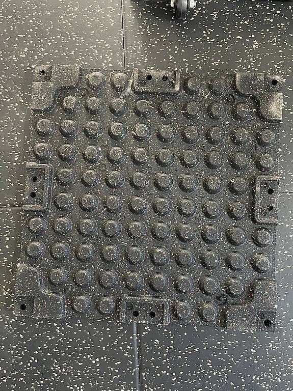 Tappetini fitness: Premium Fitnessboden  – Usato da Chur venduto da fabianvenzin