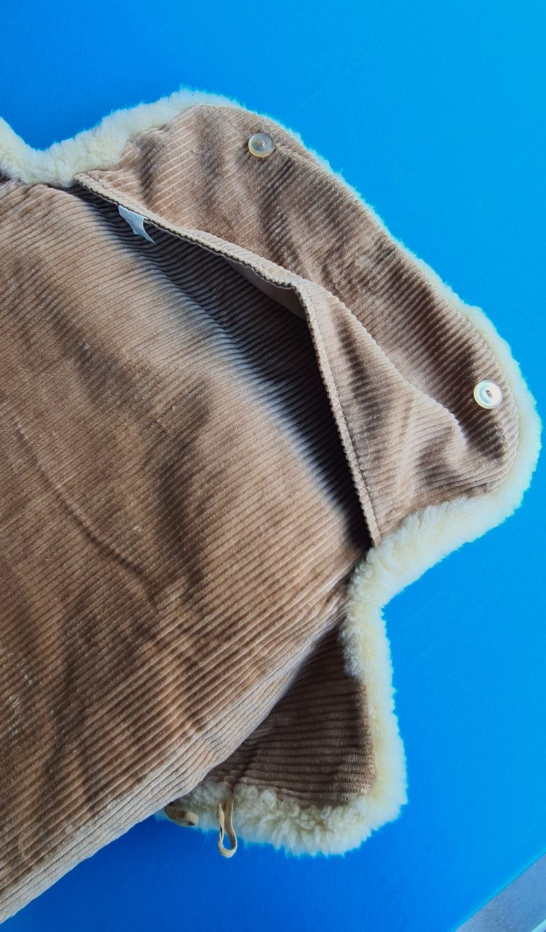 Schlafsäcke: Schaffellsack für Kinderwagen oder Schlitten – Gebraucht aus Saland von V-Tour 4