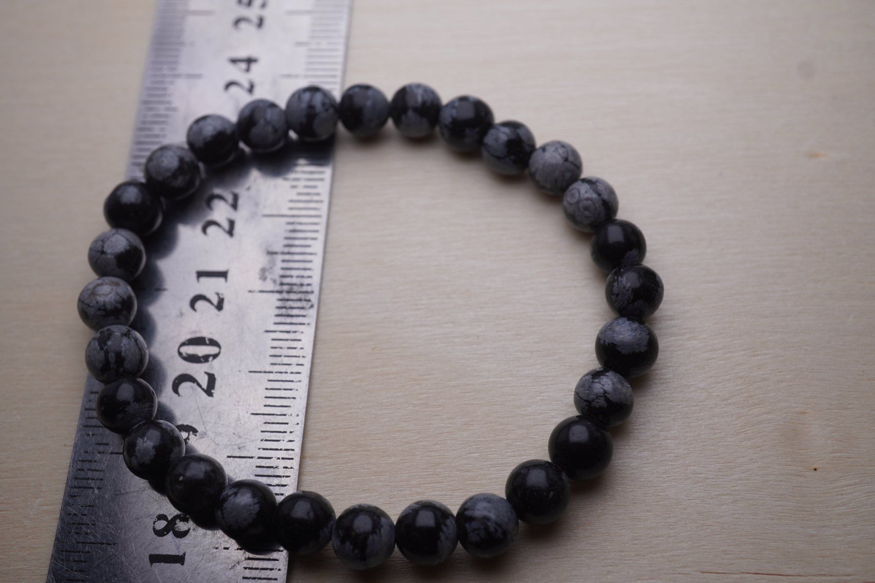 Minerali & Pietre curative: Schneeflocken Obsidian  Armband      Ab 1.- – Nuovo e nell'imballaggio originale da Eschenbach SG venduto da topstone