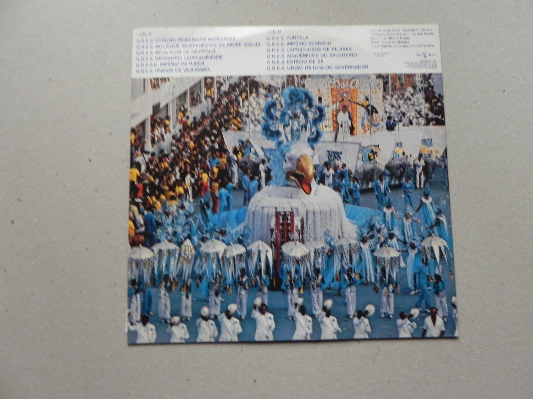 Vinyles: LP Brasilien Samba de Enredo Carnaval 1985 – D'occasion à Siebnen par krimsie 1