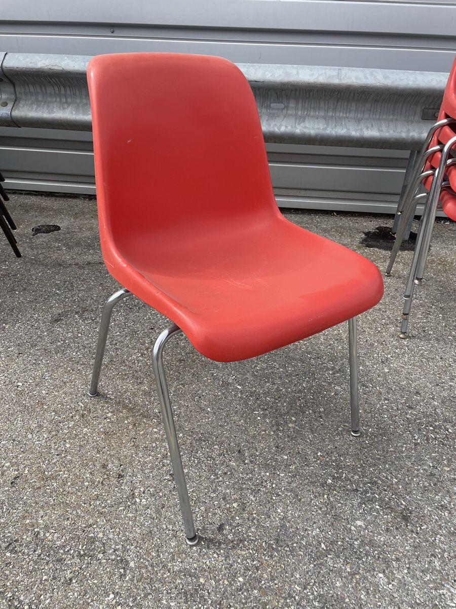 Sedie: Lot de 5 chaises rouges Sissach  – Usato da Fribourg venduto da pythont01 1