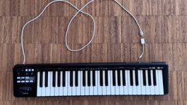 Kompaktes Roland A-49 MIDI Keyboard, inkl. Tragetasche