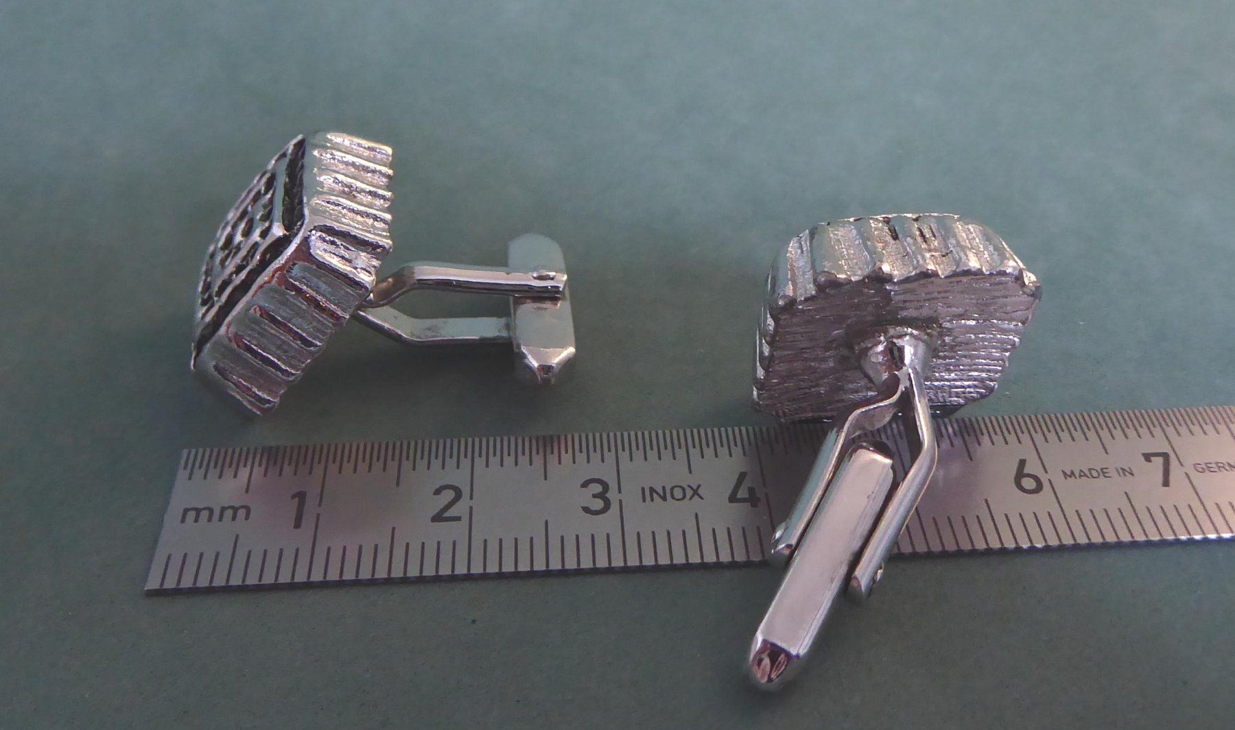 Gemelli: Manschetten Knöpfe,  METALL VERSILBERT – Usato da Muri AG venduto da silvermouse007 2
