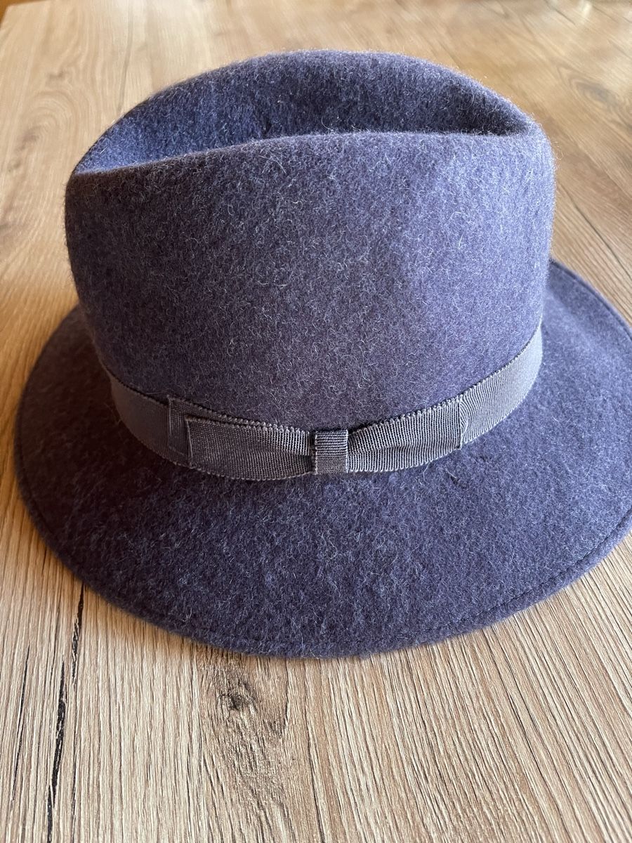 Copricapi, berretti & cappellini: Damenhut blau – Usato da Fahrni b. Thun venduto da ams_56jv