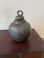 Kugelvase mit Deckel grau Metall schwere Ausführung
