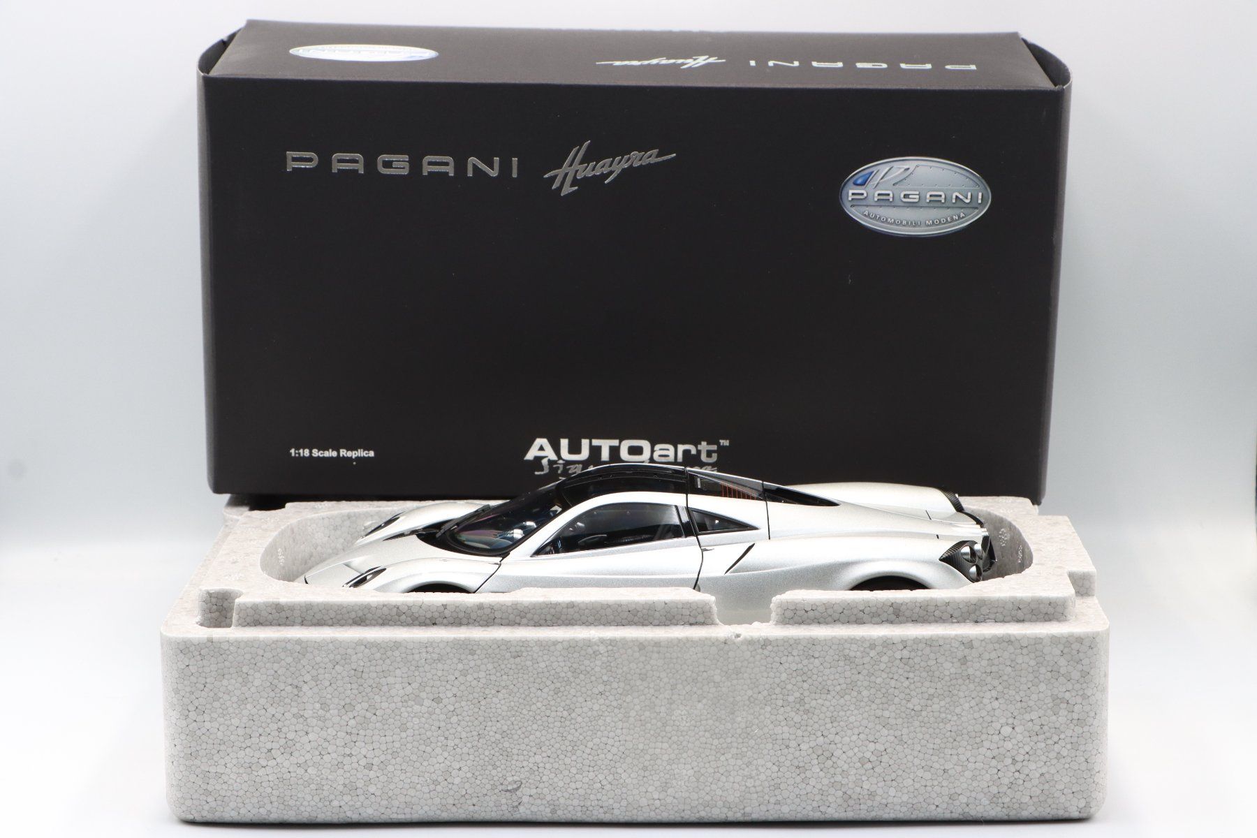 Autoart Modellautos: Pagani Huayra 2011 1:18 AutoArt – Neu und originalverpackt aus Bühl b.Aarberg von modelldiecast
