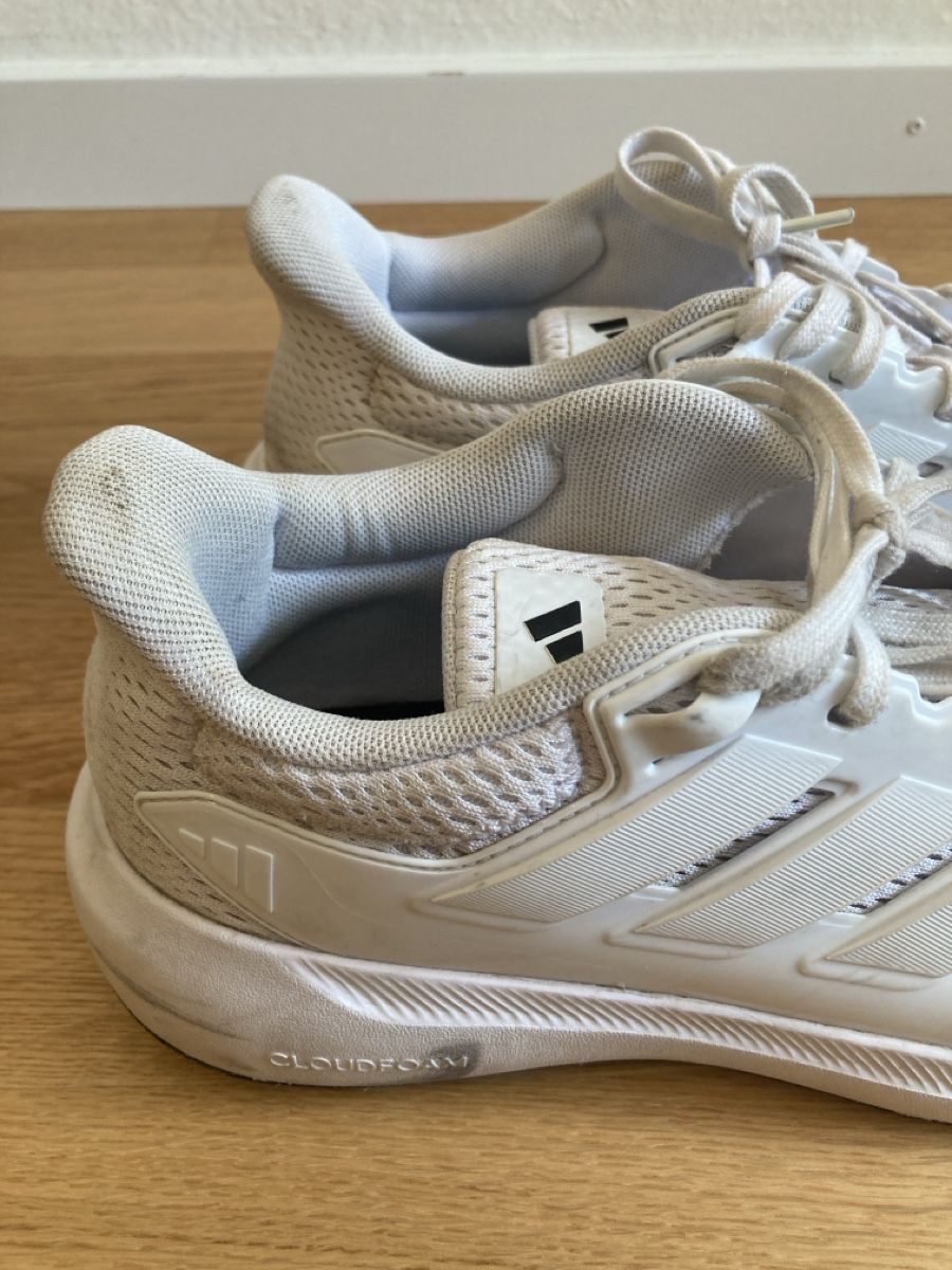 Adidas Herrenschuhe: Adidas Ultimashow 2.0 Cloudfoam Gr. 41 1/3 – Gebraucht aus Basel von AufeinenBlick 2