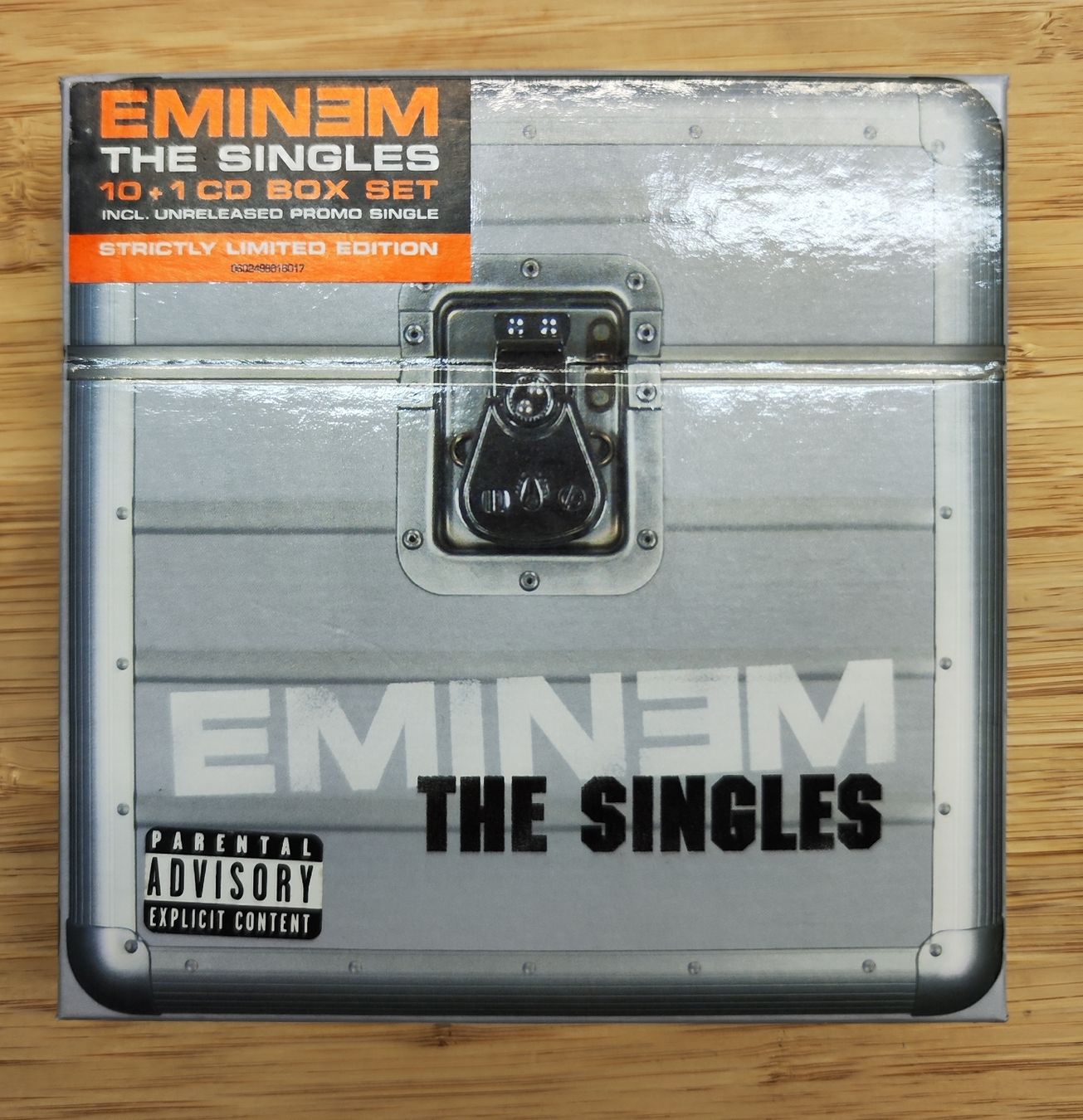 CDs: EMINEM - THE SINGLES - Box Set Limited – Gebraucht aus Aarau von  1
