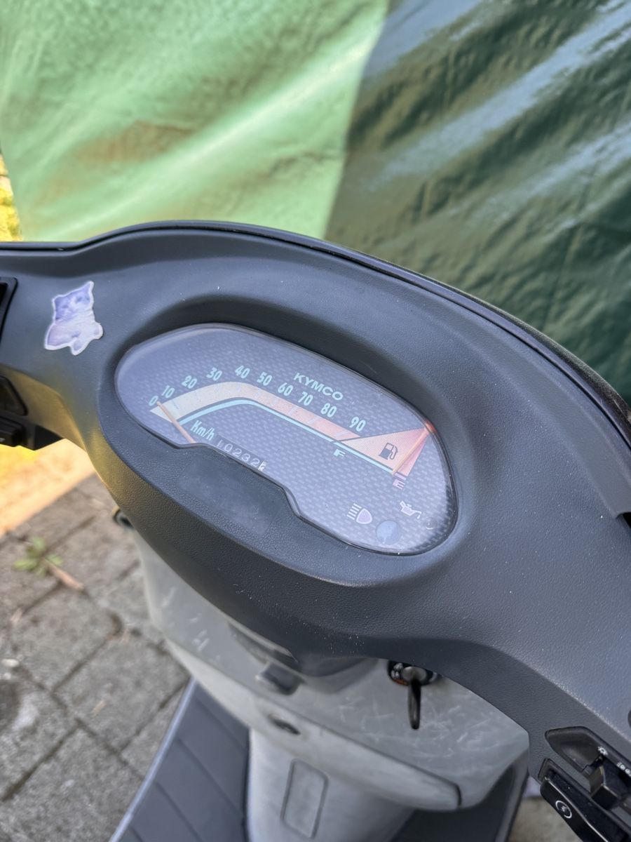 Kymco Strada: Kymco K12 50 Roller schwarz defekt – Difettoso da Zofingen venduto da drummer74 7