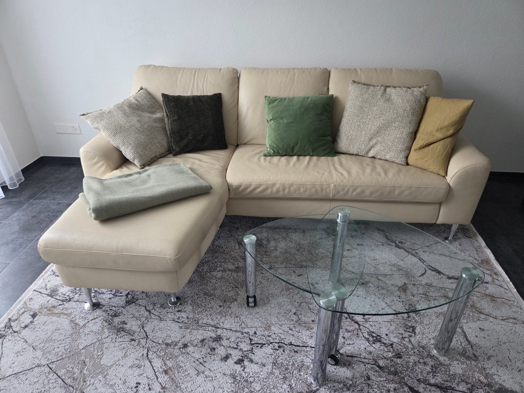 Divani: Sofa Leder sucht neues zu Hause – Usato da Sirnach venduto da Meli9552 1
