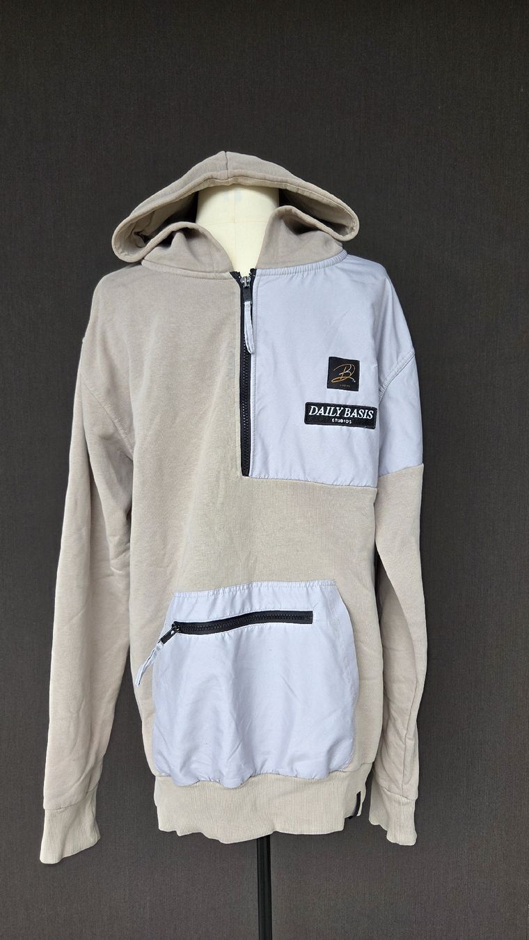 Tommy Hilfiger Pullover & Sweatshirts: Diverse Pullover für Jungen Grössen S-M – Gebraucht aus Kreuzlingen von MeinKleinesAtelier 3