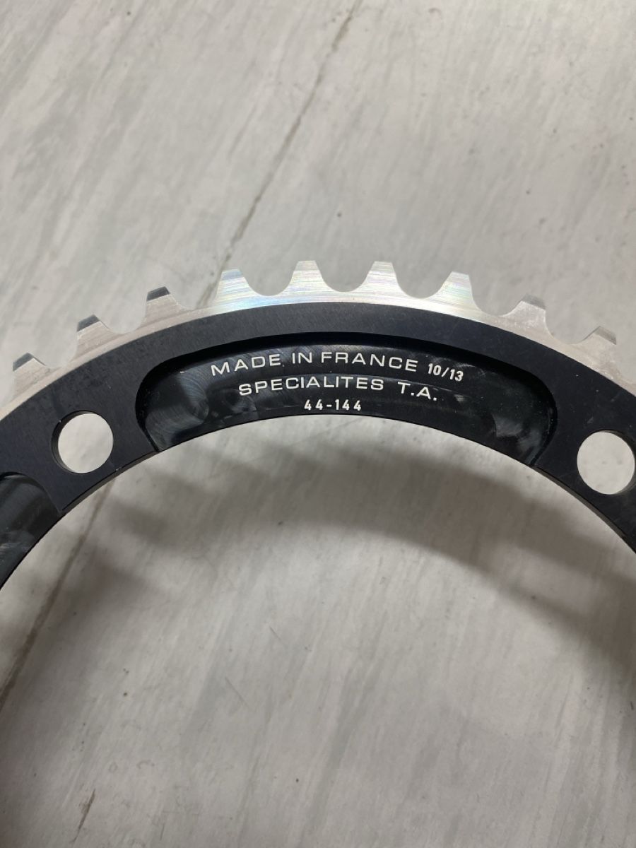 Pezzi di ricambio: SPECIALITES Kettenblatt 44T – Nuovo e nell'imballaggio originale da Bern venduto da TacTac_Cycling 4