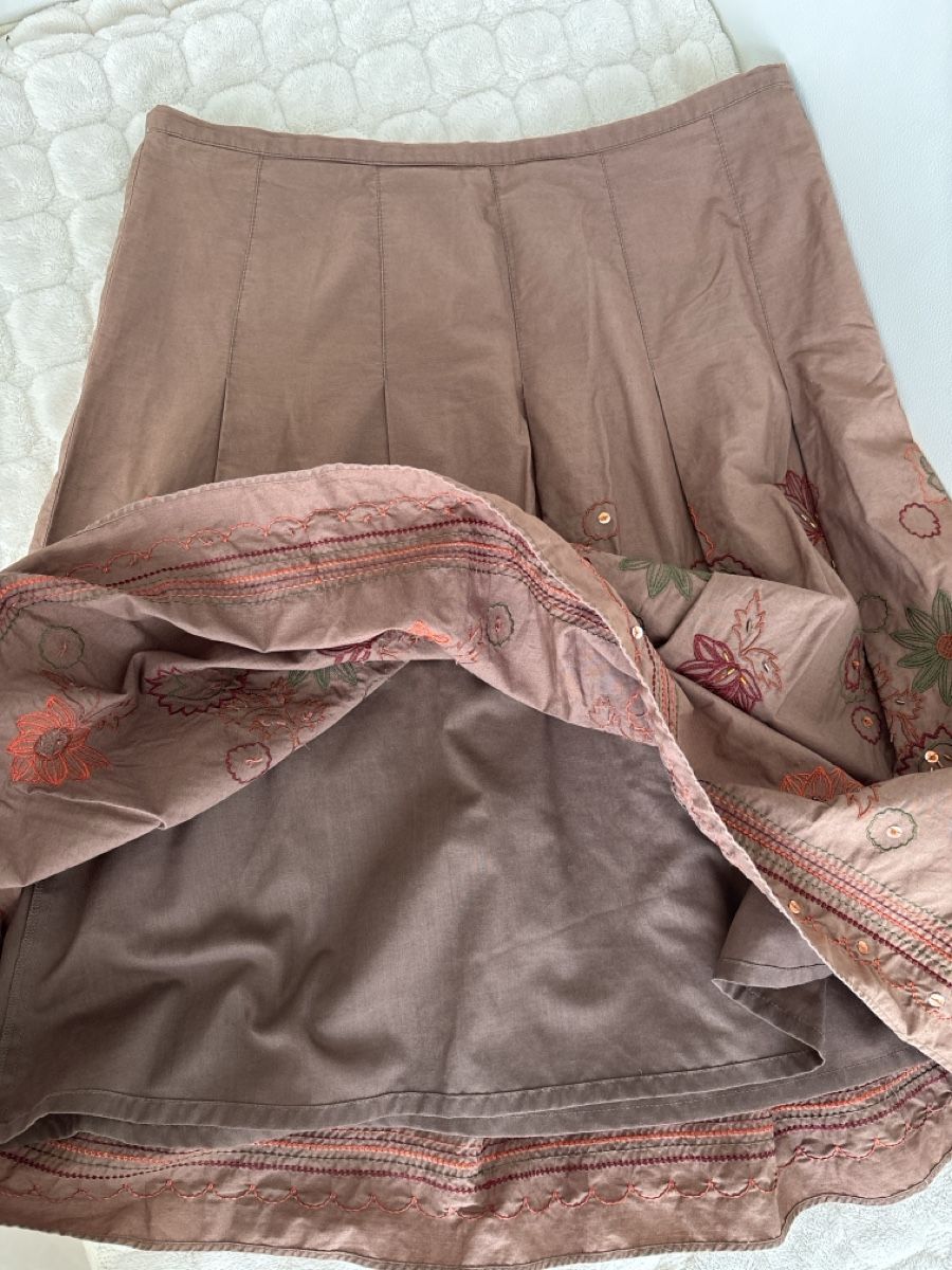 Gonne: Marks&Spencer Rock, braun mit Blumen - Herbst! – Usato da Nebikon venduto da Draga25 4