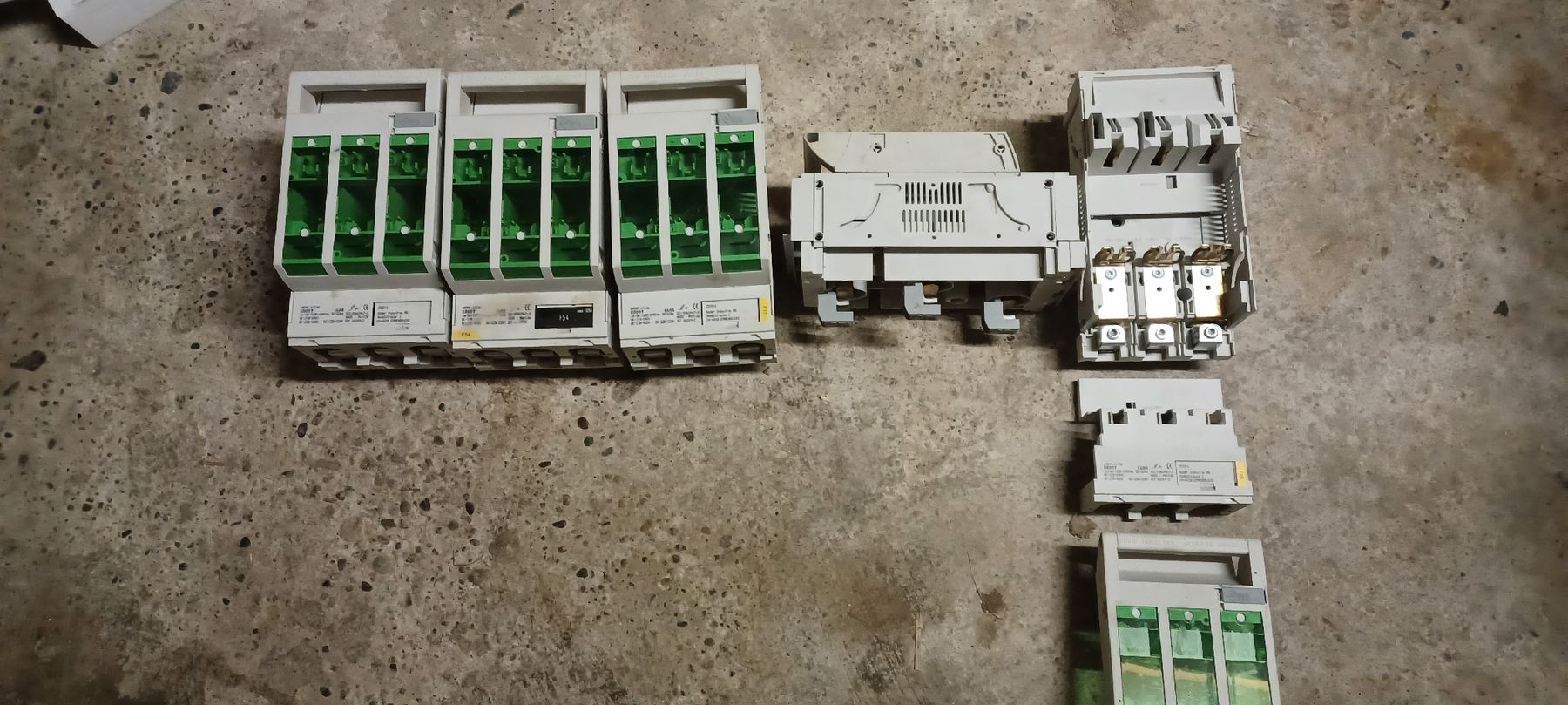 Hager Elektronikbauteile: NH-Trenner – Gebraucht aus Lommis von Mondeo63070 1