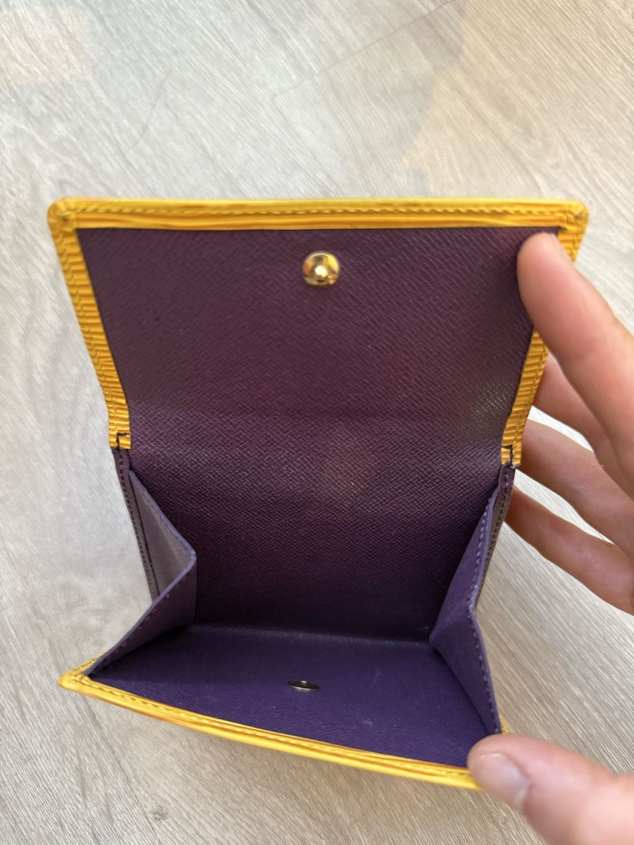 Louis Vuitton Portafogli: Portefeuille Louis Vuitton Epi Jaune usagé – Usato da Genève venduto da emi_g6tm 2