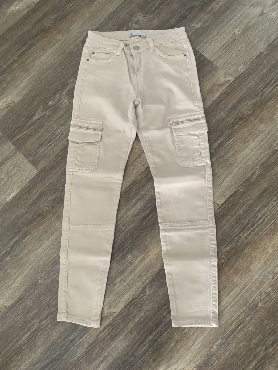 Bershka Jeans: Bershka Hose – Nuovo (secondo la descrizione) da Emmen venduto da Bgucci_girl
