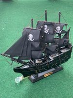 Schiff - Modell „BLACK PEARL“ mit RUM