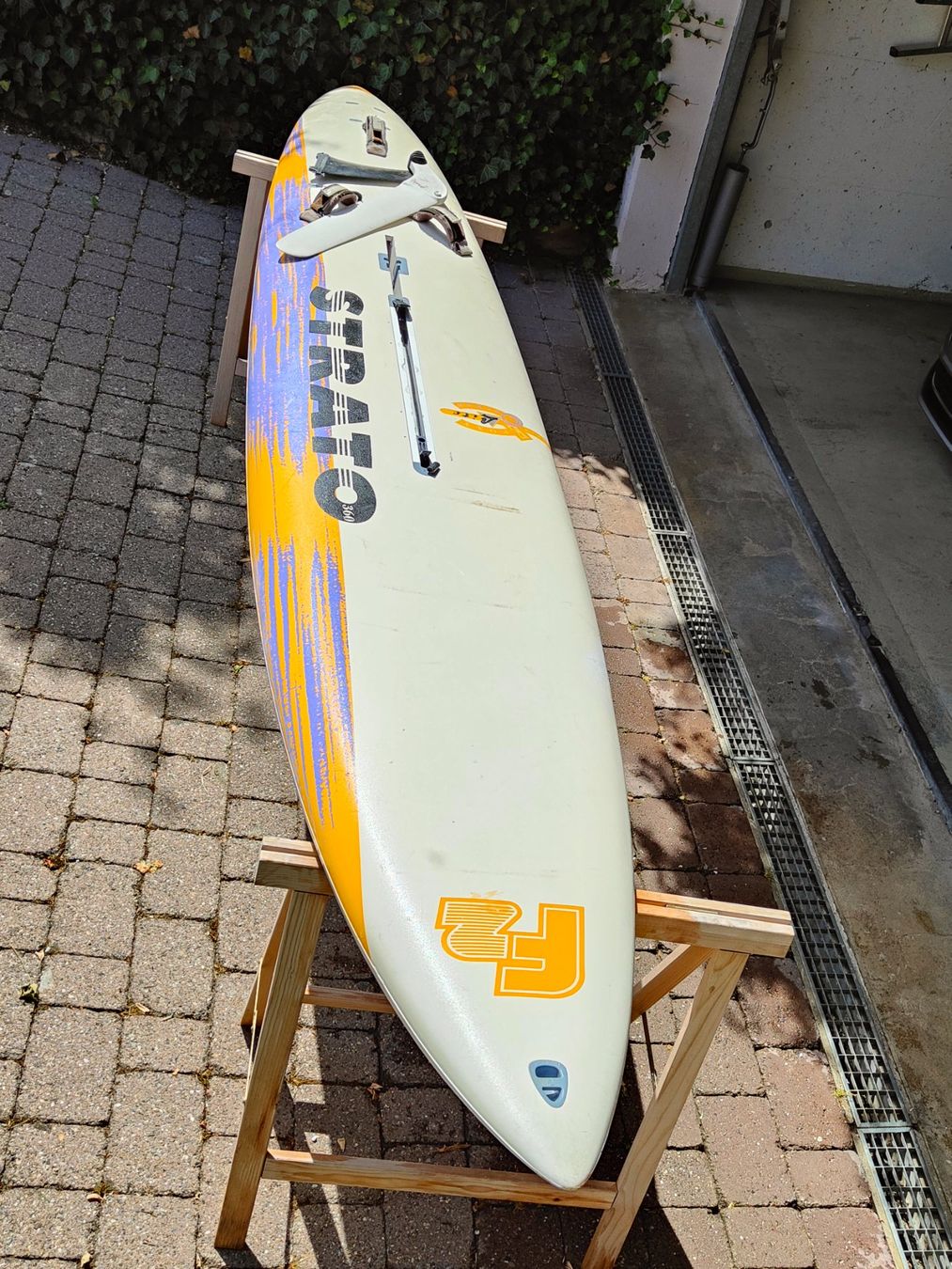 Tavole da surf e di nuoto: Windsurfbrett F2 Strato Epoxy Lite Carbon – Usato da Seon venduto da Tucan10