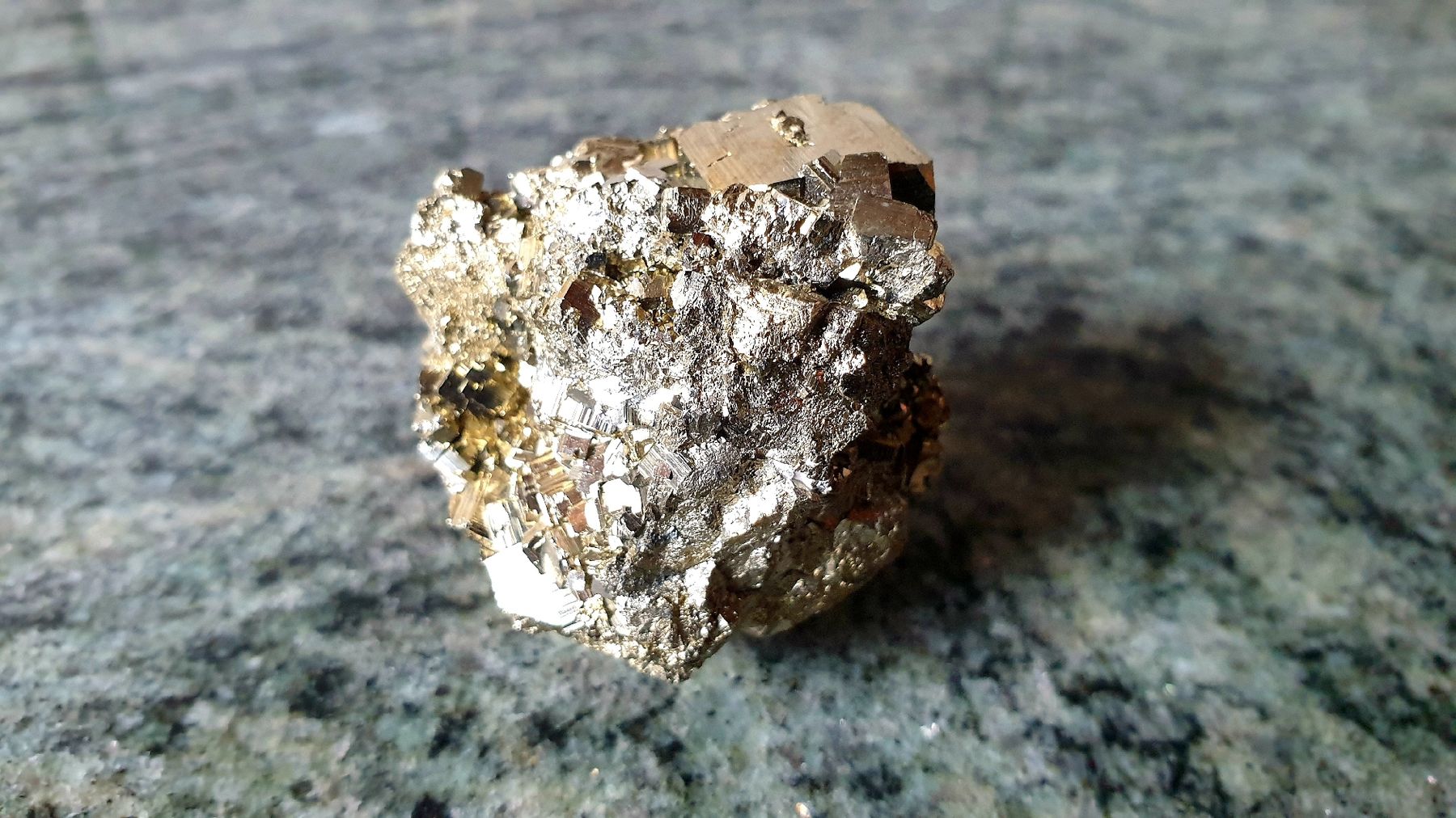 Minerali & Pietre curative: PYRIT – Usato da Wengi b. Büren venduto da Ot1000 2