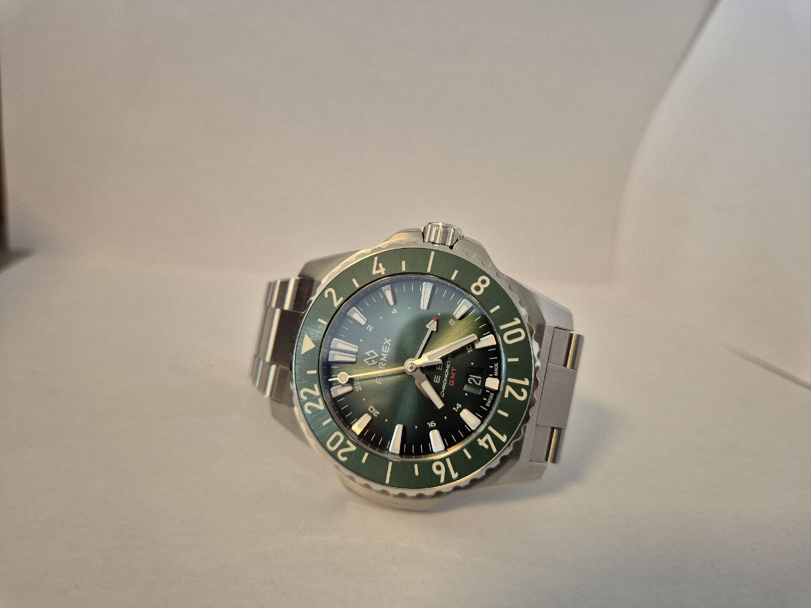Formex Orologi: Formex REEF AUTOMATIC GMT COSC 300M GRÜN 42 MM – Usato da Dornach venduto da Schoggibaum 1