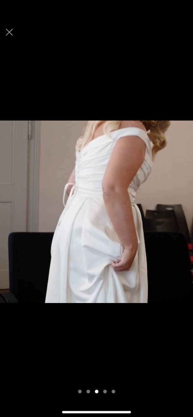 Vestiti: Hochzeitskleid Ivory mit Schlitz – Usato da Steffisburg venduto da chi_hjs7 2
