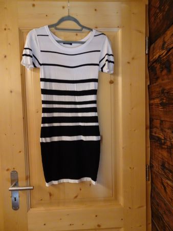 Schwarz-weisses Kleid von Morgan Gr. XS - 260385