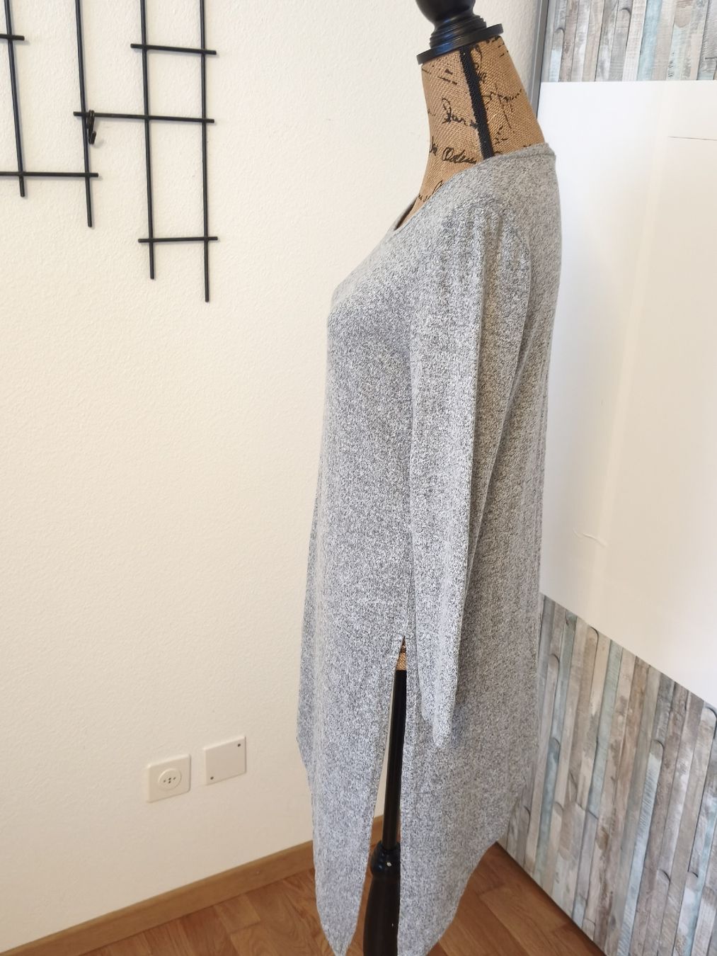 Only Maglioni & Felpe: Damen Pullover ONLY grau Grösse XS asymmetrischer Saum – Nuovo (secondo la descrizione) da KRIENS venduto da Franzy_Blond10 1
