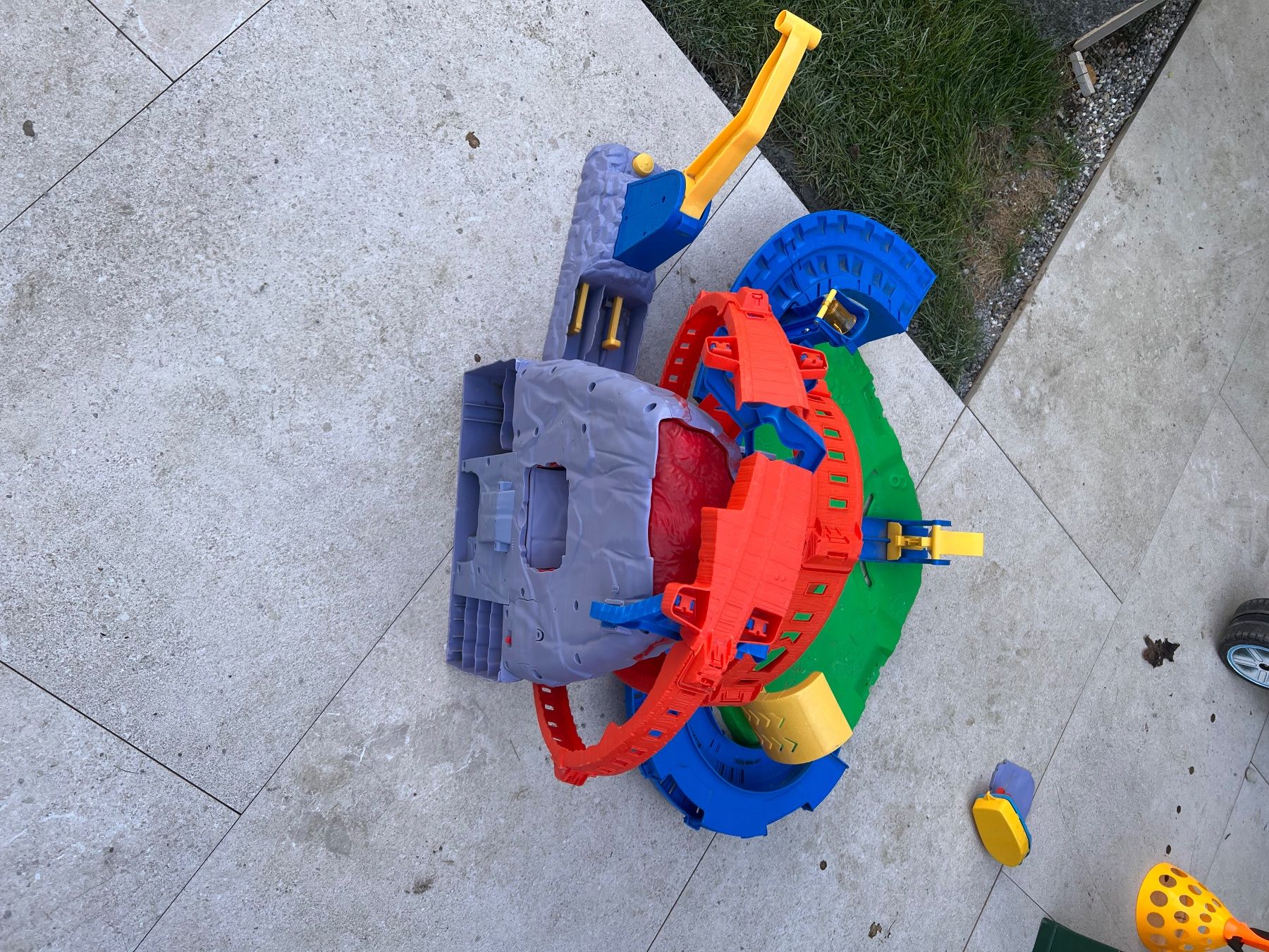 Hot Wheels Giocattoli: Hot Wheels Trackset / Spielbahn – Usato da Oberbüren venduto da predrag87 1