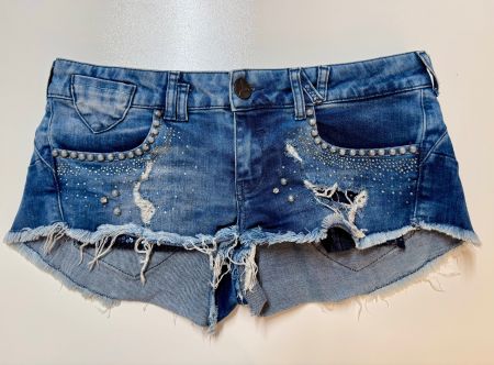 Coole Jeans Shorts Gr. M Nieten Destroyed Look Sommer Hit!