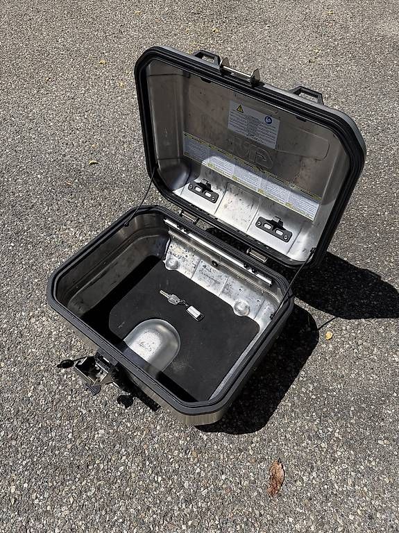 Topcase: Sacoche de réservoir + Top-cases  – Usato da Satigny venduto da z750 3