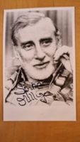 Spike Milligan, Original Autogramm auf Foto in s/w