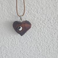 Baumperlen - Kette - Herz  ( Yin Yang )