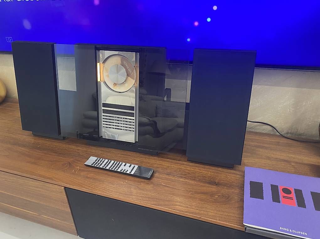 Bang & Olufsen Sistemi audio & multimediali: B&O BeoCenter 2300 mit Beolab 2500 – Usato da Buchs Ag venduto da slj_hbb7