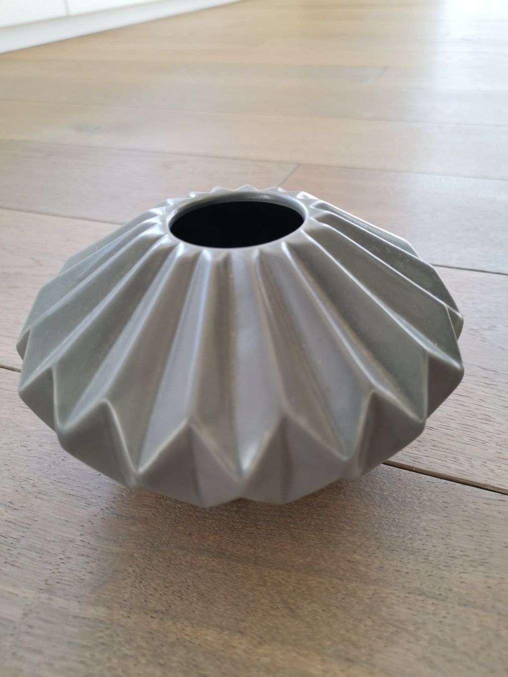 Vasi & Recipienti: Vase grau, Scandi Style – Usato da Gunzwil venduto da baer72