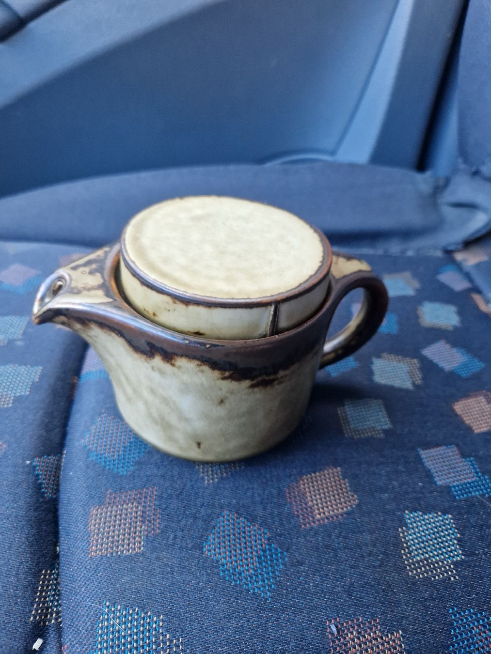 Teekannen: Kaffee oder Milchhäfeli von Sahara Serie aus Langenthal, – Gebraucht aus Mörigen von Clio111