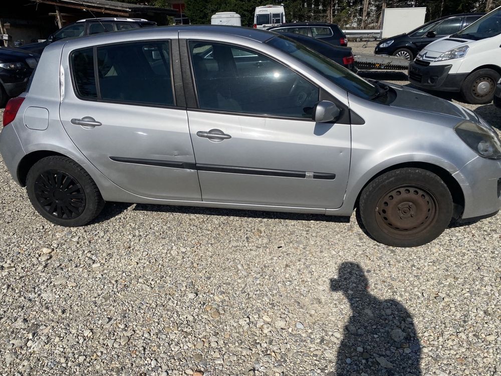 Renault Clio Automat Kaufen auf Ricardo