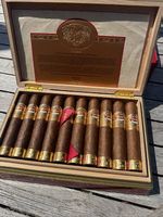 Romeo & Julieta Linea de Oro Hilgados Zigarren