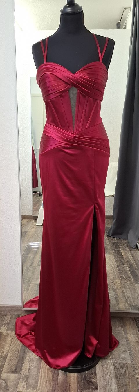 Robes: Abendkleid rot  – Neuf (Voir description) à Uster par VMT.
