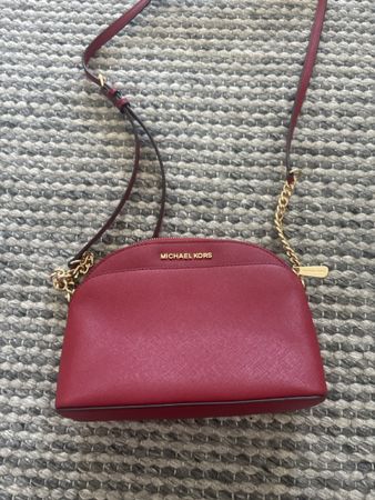 Michael Kors Handtasche, Bordeauxrot, Top Zustand!