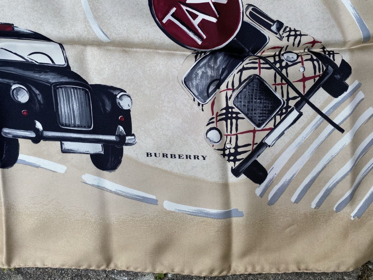 Burberry Foulard & Sciarpe: Burberry Seidenschal 90x90 – Nuovo e nell'imballaggio originale da Rabius venduto da bri_ca76 2