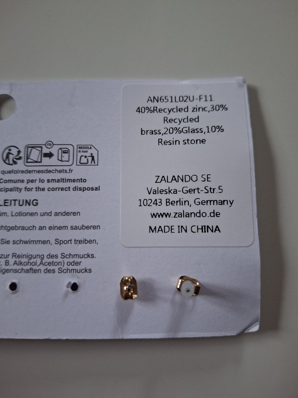 Orecchini pendenti & Orecchini a lobo: Boucles d'oreilles edelweiss Anna Field  – Nuovo e nell'imballaggio originale da Lausanne venduto da Cognitia 1