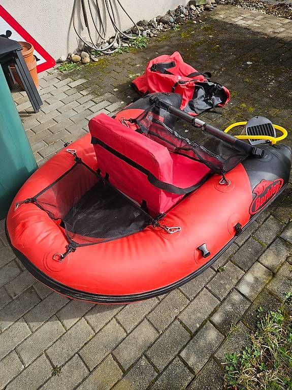 Salvagente: Berkley Bellyboat inkl. Guideline Flossen – Usato da Zürich venduto da jan_s988