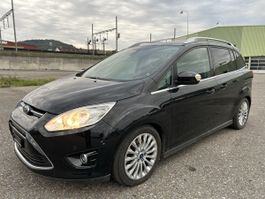 Ford Grand C - Max / 7 Plätzer / 8 - fach bereift 