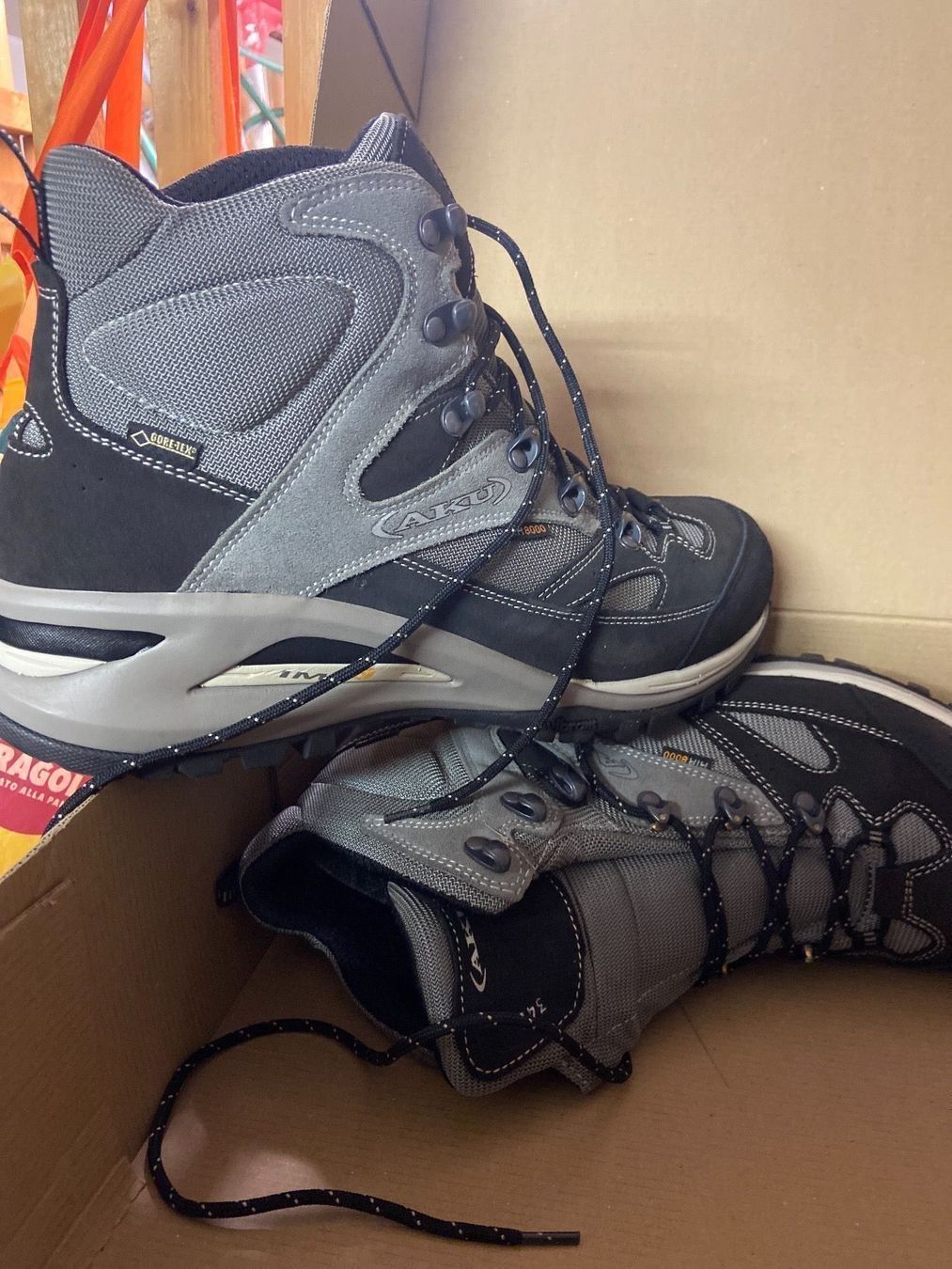 Aku Scarpe da uomo: AKU Top Wanderschuhe 46 NP 239.90 – Nuovo e nell'imballaggio originale da Zürich venduto da engebrunau