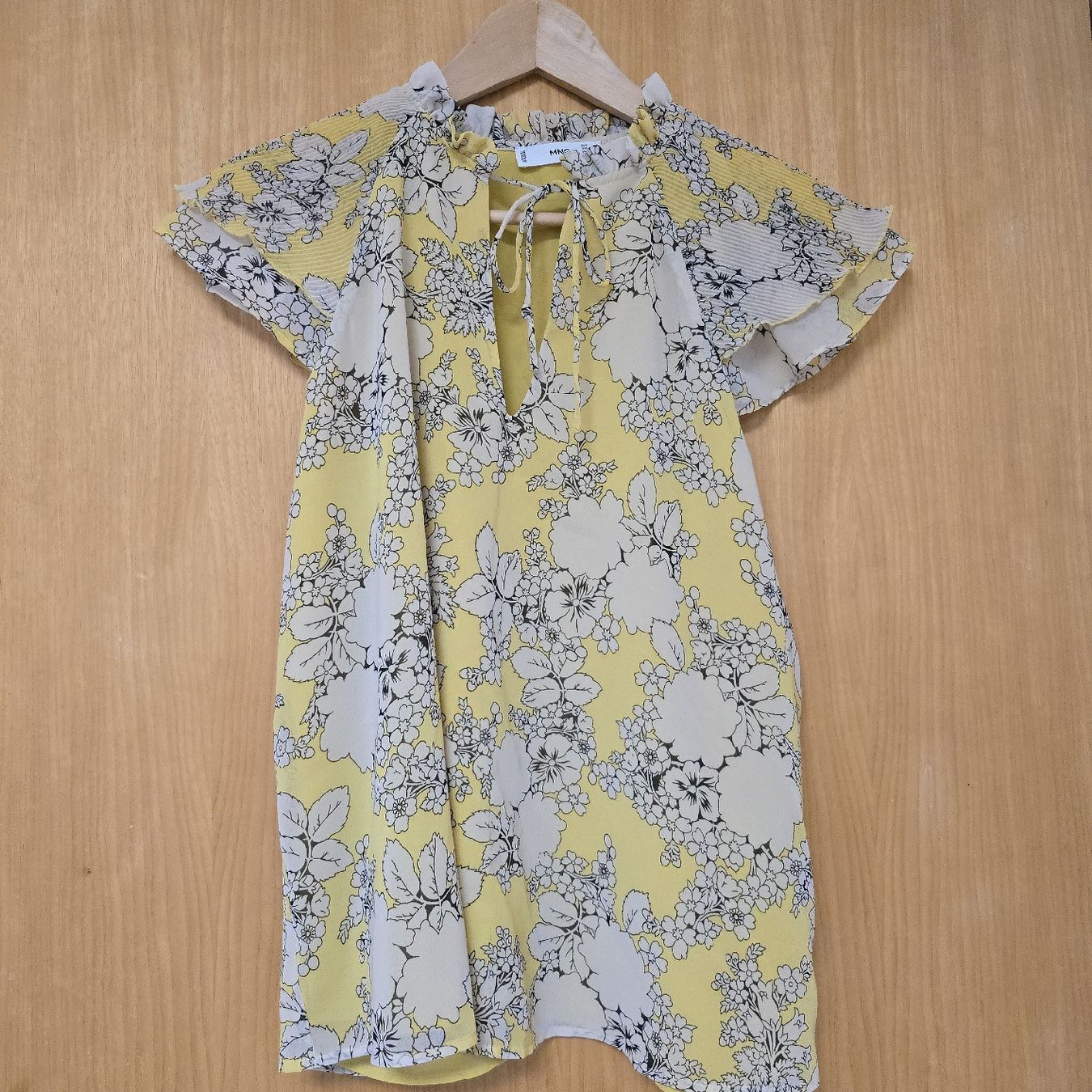 Camicette: MNG Sommer Bluse, Grösse L, gelb mit Blumenmuster – Nuovo (secondo la descrizione) da Zwingen venduto da Geip