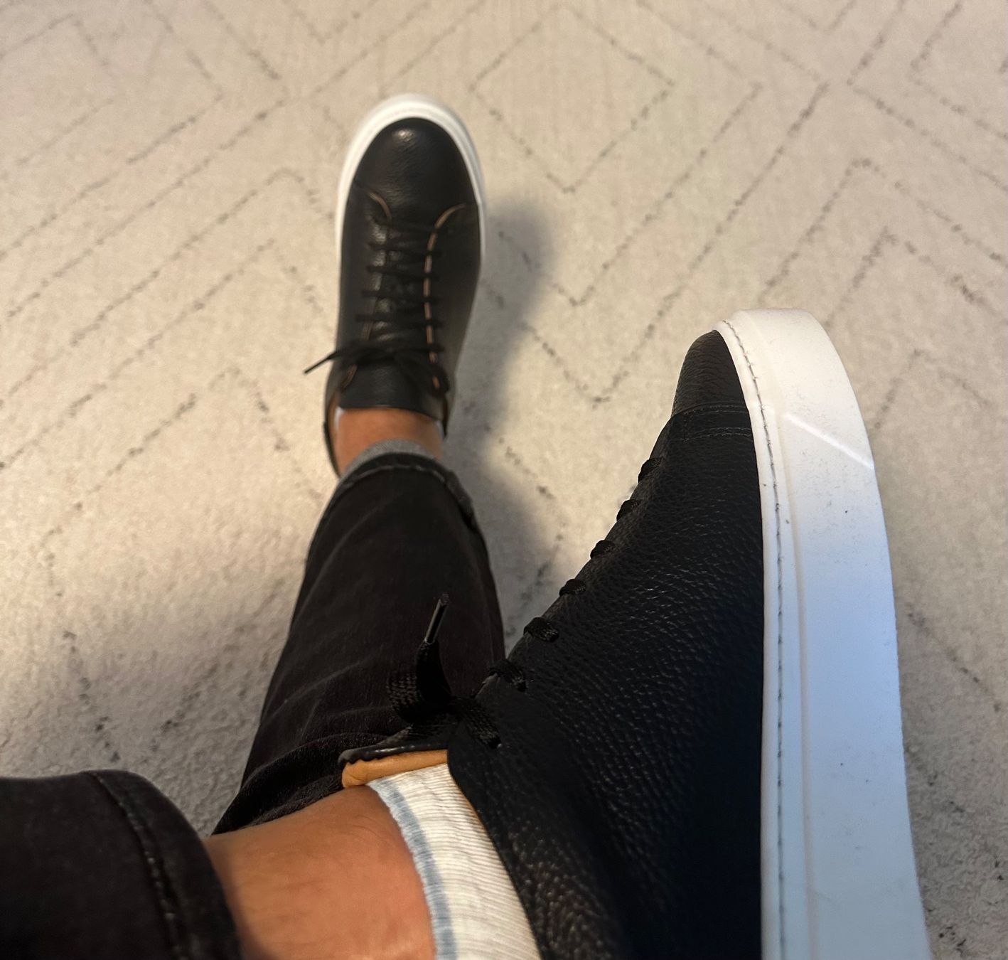 Herrenschuhe: 💥 MULTIKAUF-ANGEBOT 💥 Essential Black –  Leder-Sneaker – Neu und originalverpackt aus Wittenbach von bes_k8vr 8