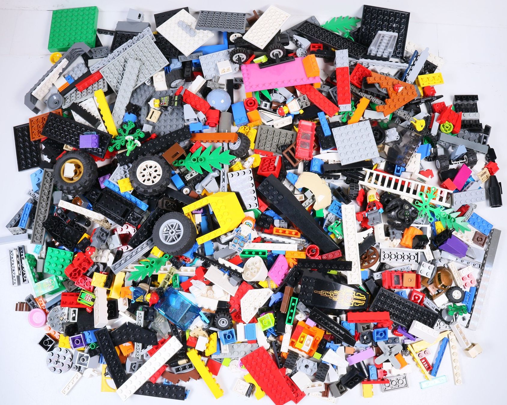 Lego Baukästen: 1.5 kg. Legoteile mit Minifiguren – Gebraucht aus Hettlingen von Scholi99